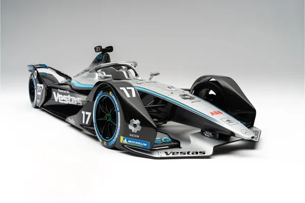 Amalgam Collection Mercedes-EQ Silver Arrow 02 (2020-21) - Gen2 Season 7 - Nyck de Vries 1:8 scale resin model car
