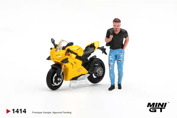 MINI GT Ducati Panigale V4 S Giallo w/ figure (MGT01414) 1:64 scale diecast model car